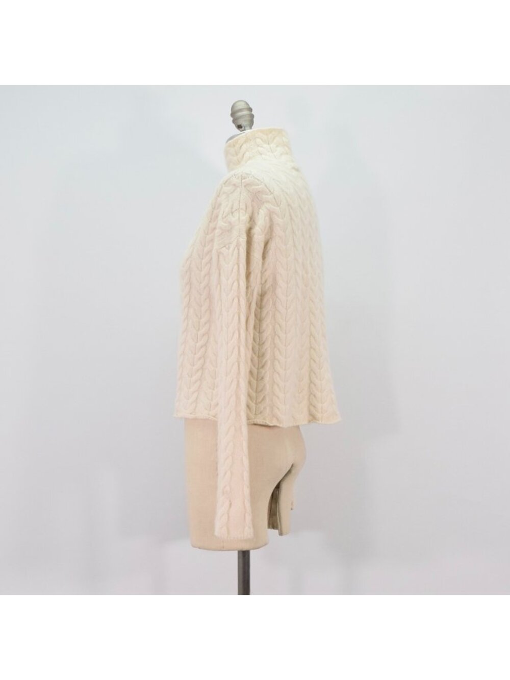 Theory 100% Cashmere Soft Cable Knit Bell Sleeve Turtleneck - Picture 7 of 7